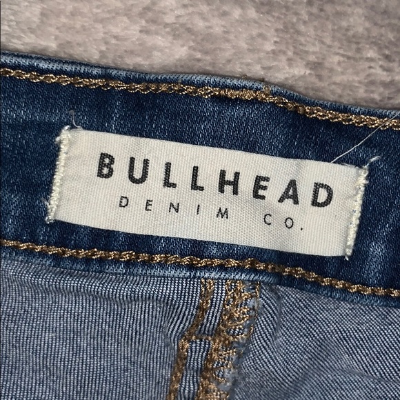 Shorts - Picture 2 of 2